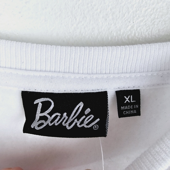 Barbie Mountain Club Ski Sweatshirt NWT - Picture 4 of 8